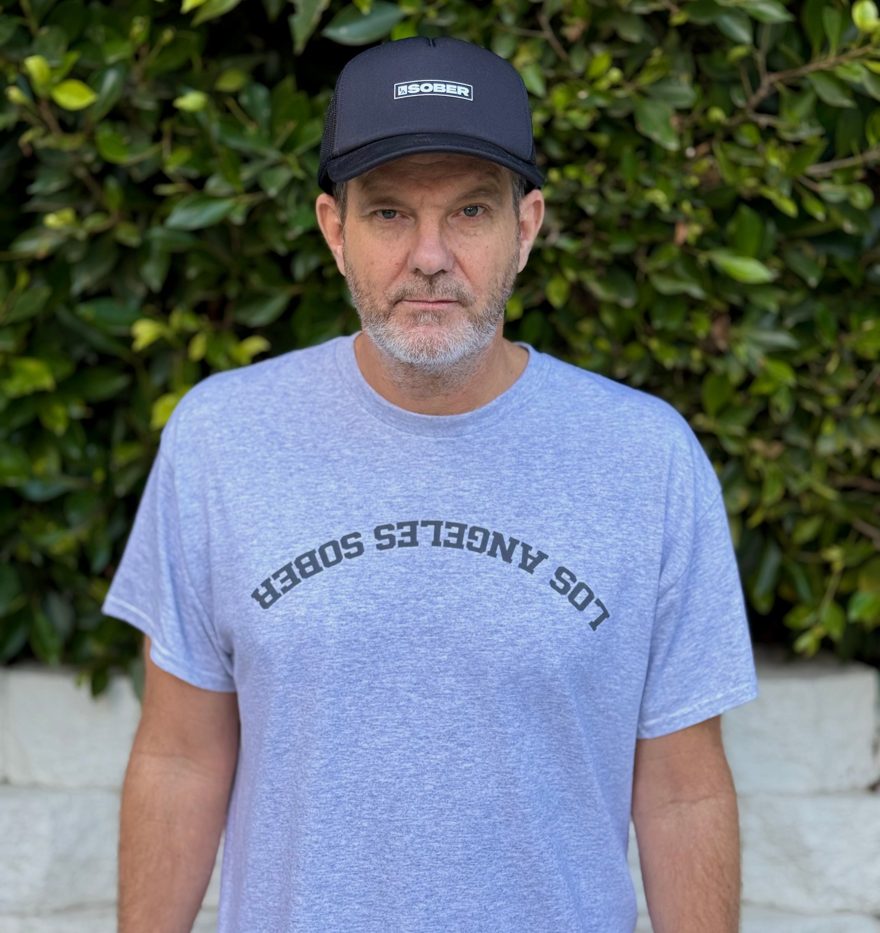 L.A. SOBER REVERSE ARCH TEE